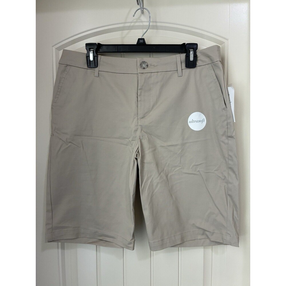 Croft & Barrow NWT  Khaki Women's Bermudas Size 12 Mid Rise Effortless Stretch